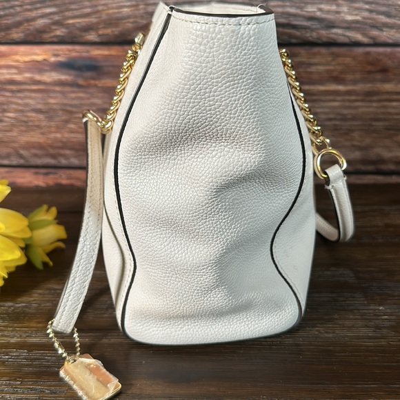 Coach Turnlock Chain Leather Tote 27 in Chalk & Light Gold! In Great Condition! - Picture 5 of 12